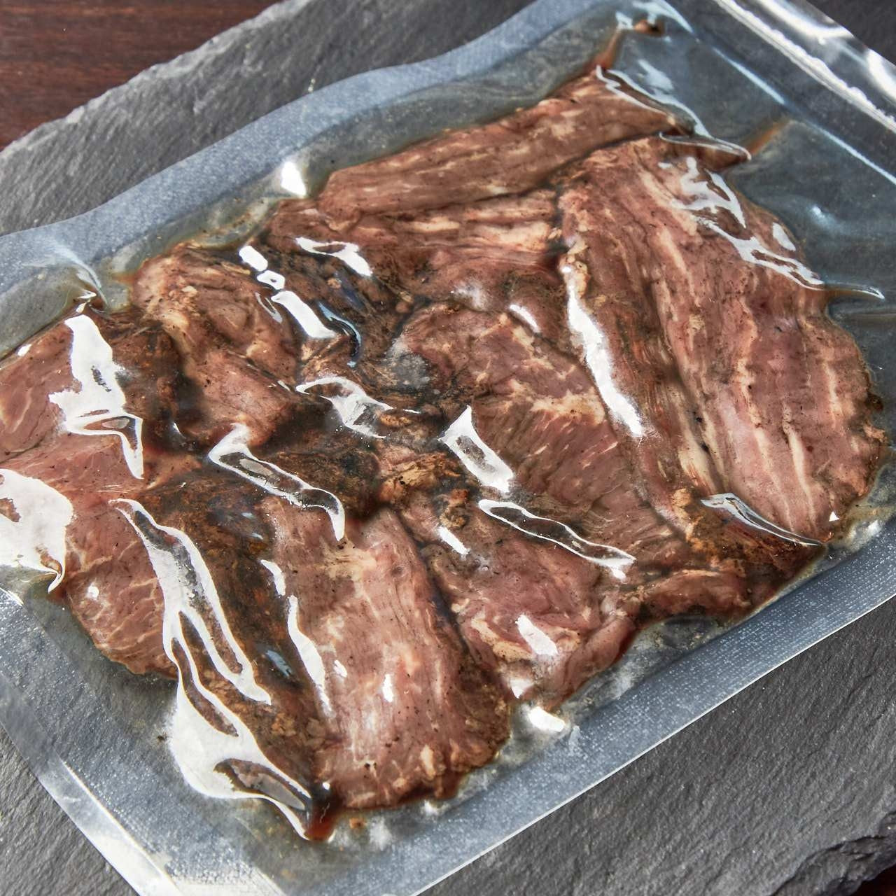 牛ハラミの藁焼きローストビーフ