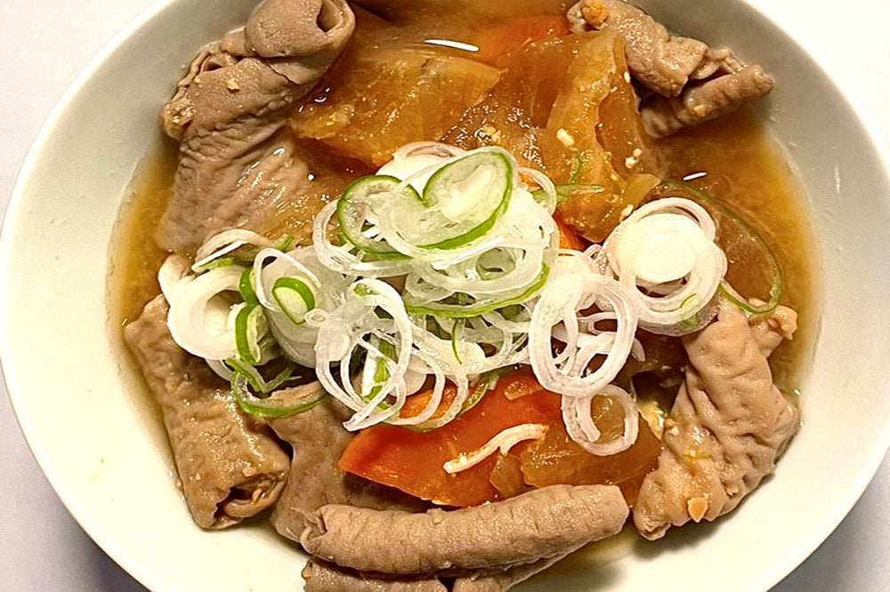 じっくり煮込んだモツ煮
